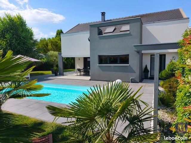Villa 6 pièces 206 m²
