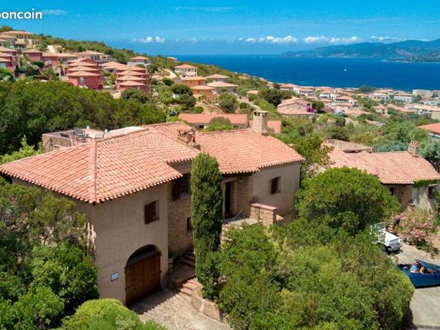 Villa 6 pièces 206 m²