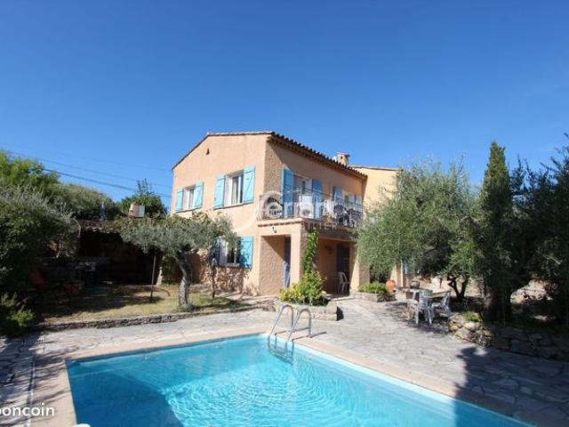 Villa 6 pièces 206 m²