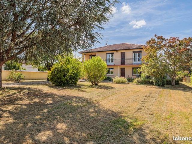 Villa 6 pièces 206 m²