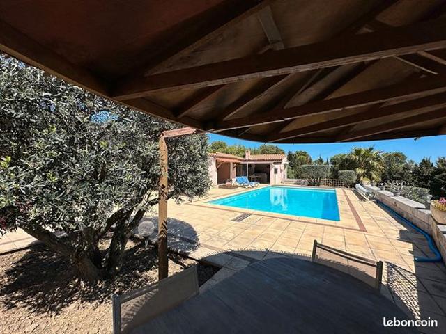 Villa 6 pièces 208 m²