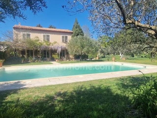 Villa 6 pièces 210 m²