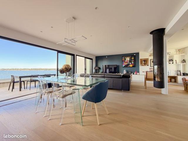 Villa 6 pièces 210 m²