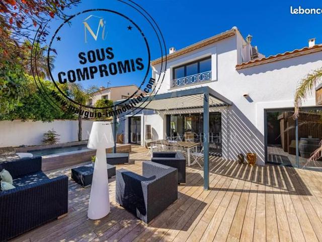 Villa 6 pièces 210 m²