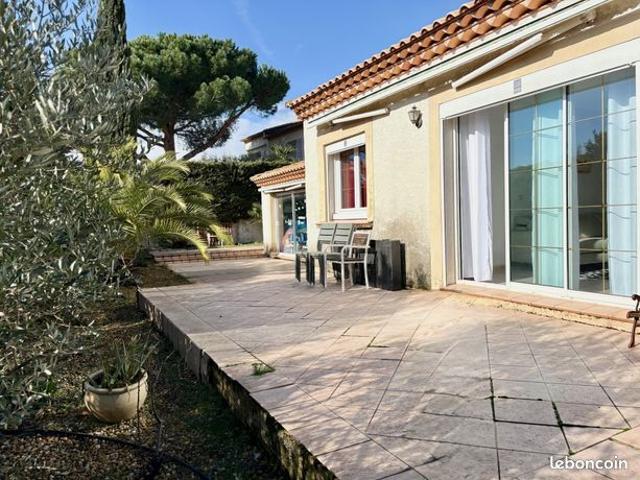 Villa 6 pièces 210 m²