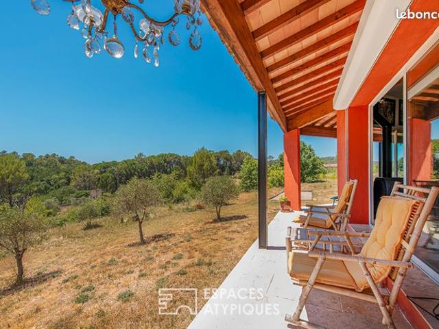 Villa 6 pièces 210 m²