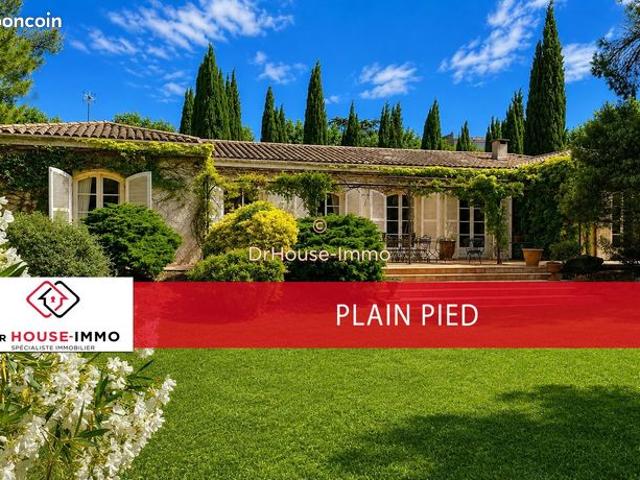 Villa 6 pièces 211 m²