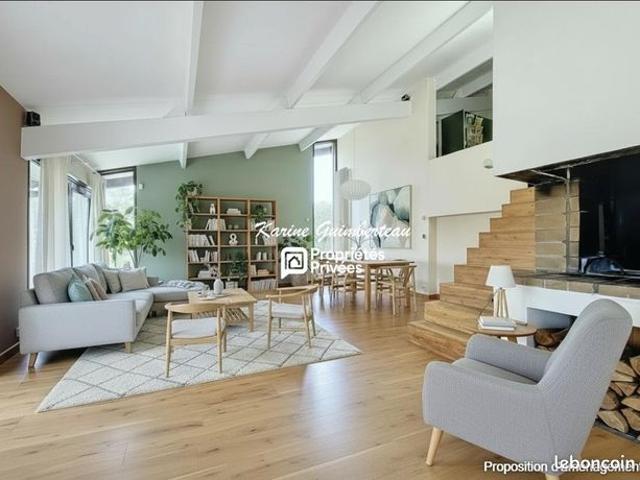 Villa 6 pièces 213 m²