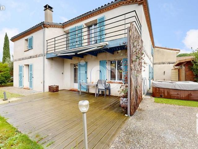 Villa 6 pièces 213 m²
