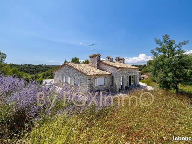 Villa 6 pièces 214 m²