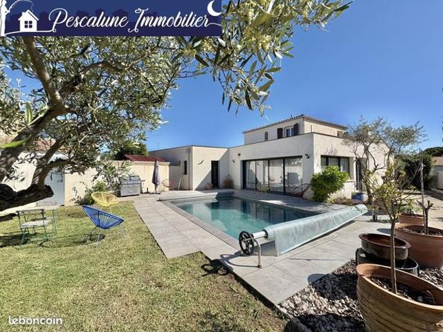 Villa 6 pièces 219 m²