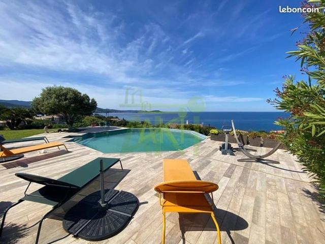 Villa 6 pièces 220 m²