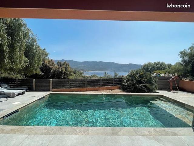 Villa 6 pièces 220 m²
