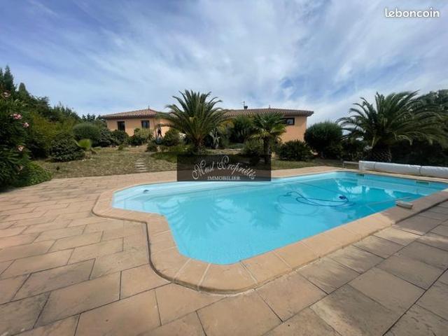 Villa 6 pièces 220 m²