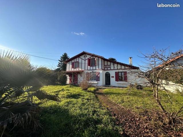Villa 6 pièces 220 m²