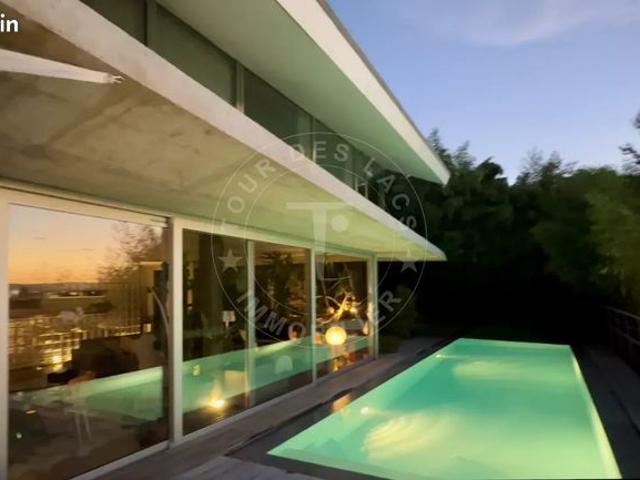 Villa 6 pièces 224 m²