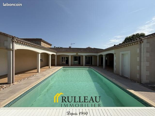 Villa 6 pièces 227 m²