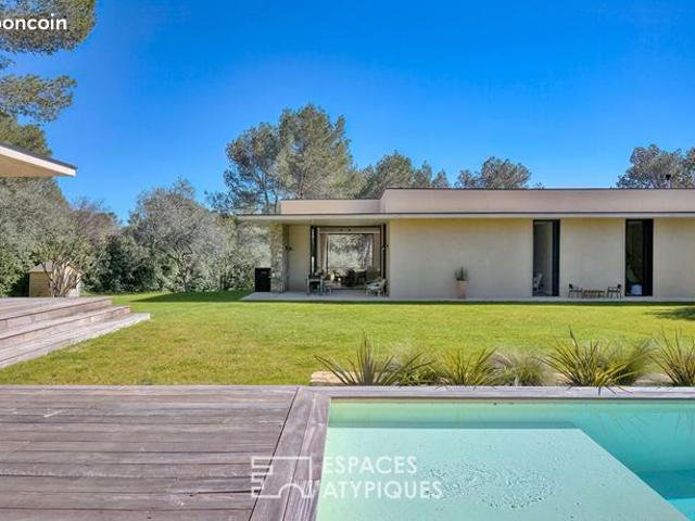 Villa 6 pièces 227 m²