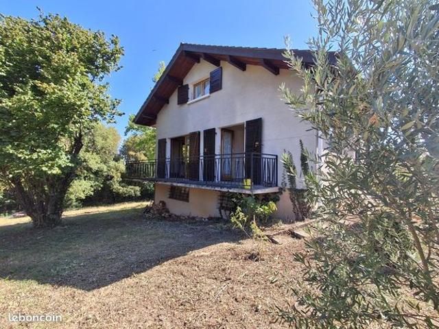 Villa 6 pièces 229 m²