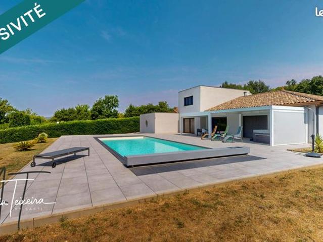 Villa 6 pièces 232 m²