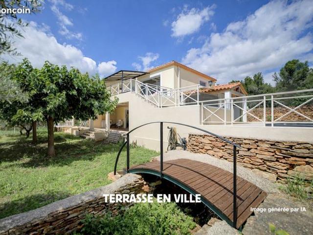 Villa 6 pièces 237 m²