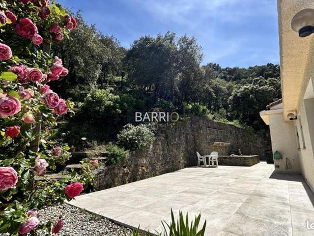 Villa 6 pièces 240 m²