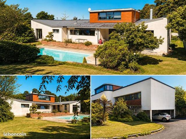 Villa 6 pièces 244 m²