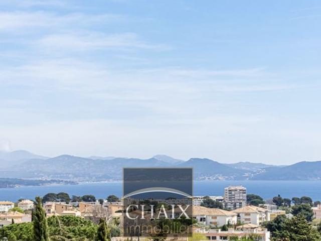 Villa 6 pièces 245 m²