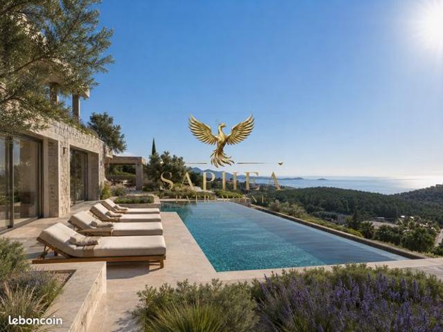 Villa 6 pièces 250 m²