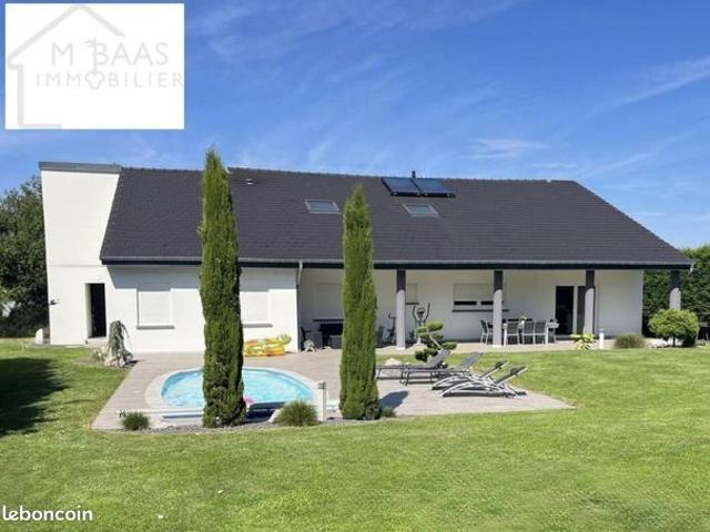 Villa 6 pièces 250 m²