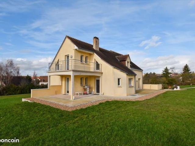 Villa 6 pièces 260 m²