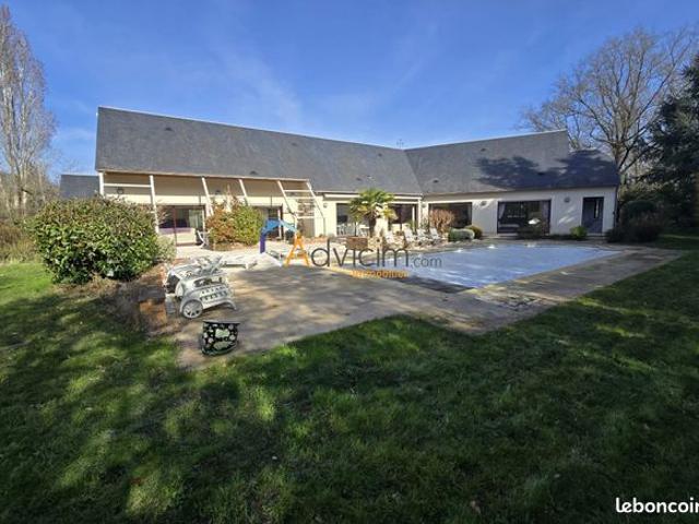 Villa 6 pièces 260 m²