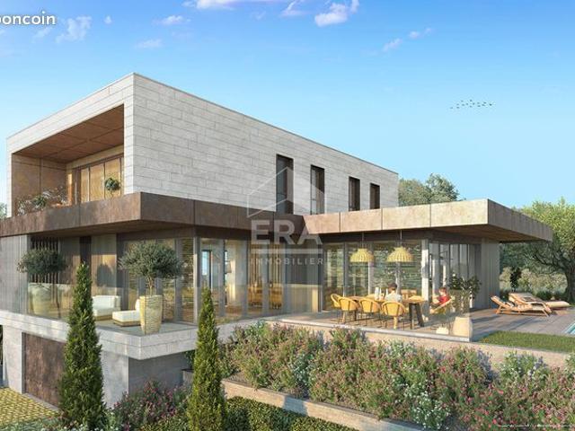Villa 6 pièces 264 m²