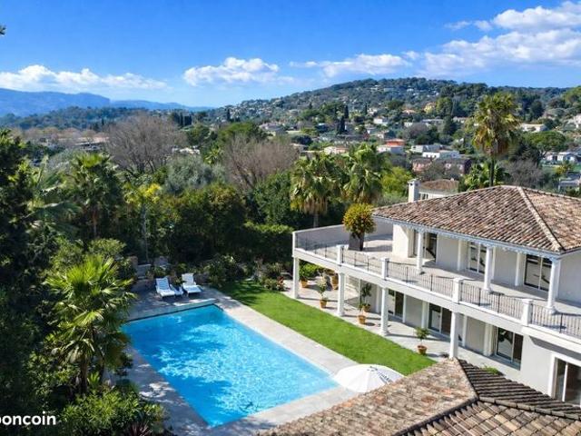 Villa 6 pièces 265 m²