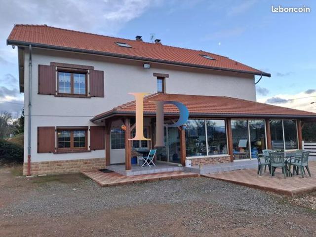 Villa 6 pièces 265 m²