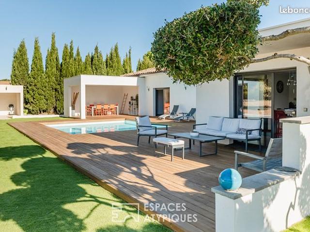 Villa 6 pièces 270 m²