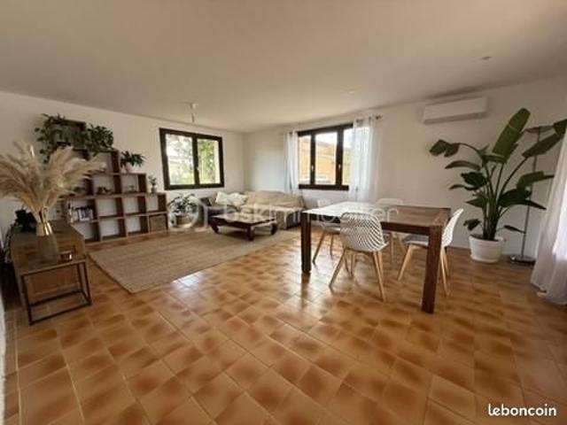 Villa 6 pièces 270 m²