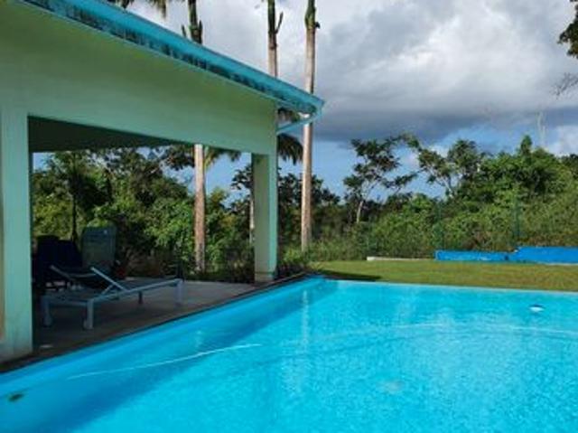 Villa 6 pièces 280 m²