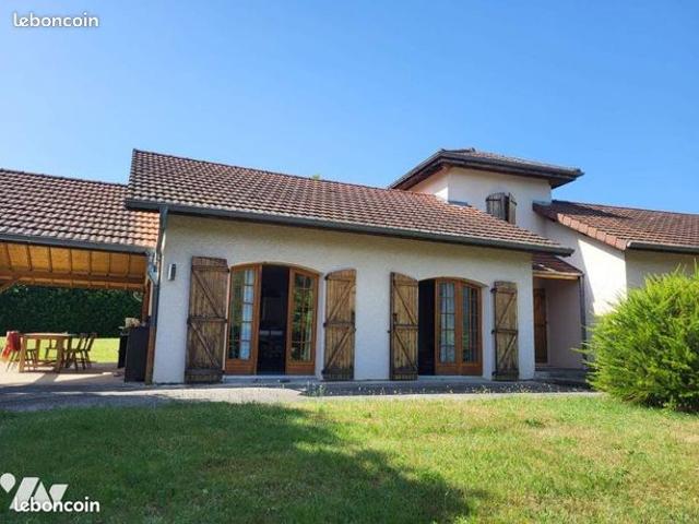 Villa 6 pièces 2 m²