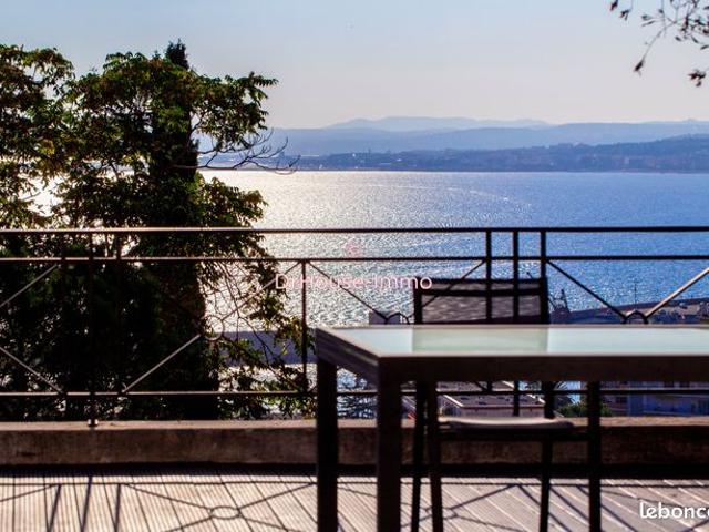Villa 6 pièces 300 m²