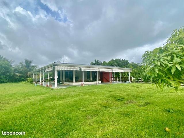 Villa 6 pièces 340 m²
