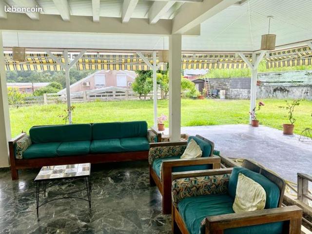 Villa 6 pièces 340 m²