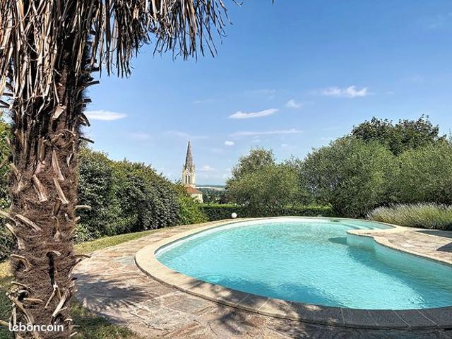 Villa 6 pièces 340 m²