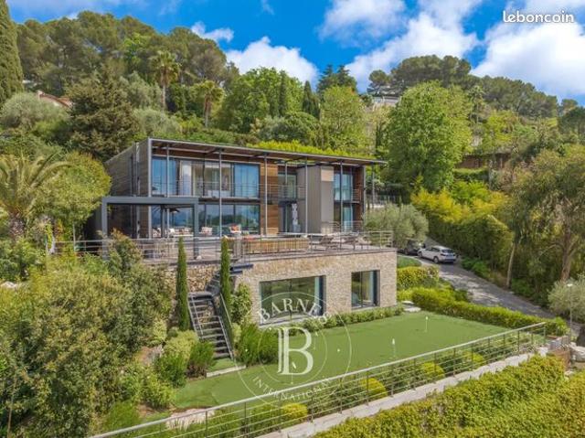 Villa 6 pièces 500 m²
