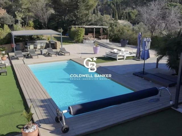 Villa 6 pièces avec piscine 83330 Le Castellet