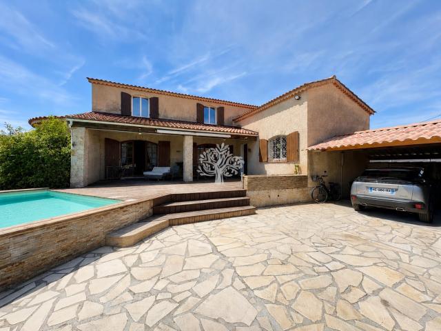 Villa 6 pièces avec piscine à Sanary sur mer