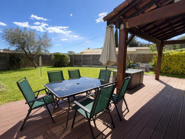 Villa 6 pièces de 132m2 avec jardin dans domaine fermé avec