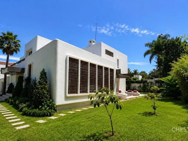 Villa