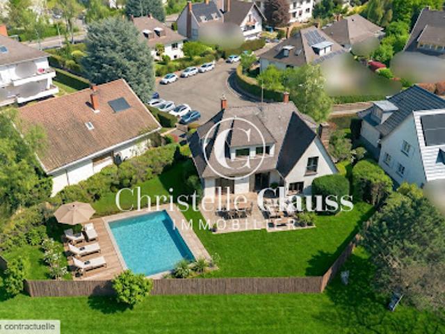Villa avec jardin et terrasse