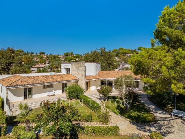Villa 7 chambres avec grand jardin 475m² Mougins